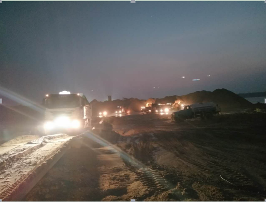 1505980300827415.png 山-2.png