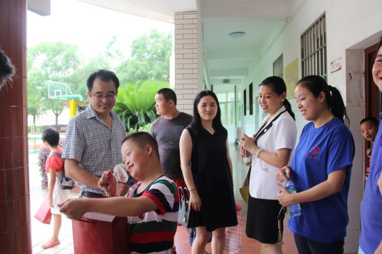 1527836540132834.jpg 關(guān)愛-2.jpg