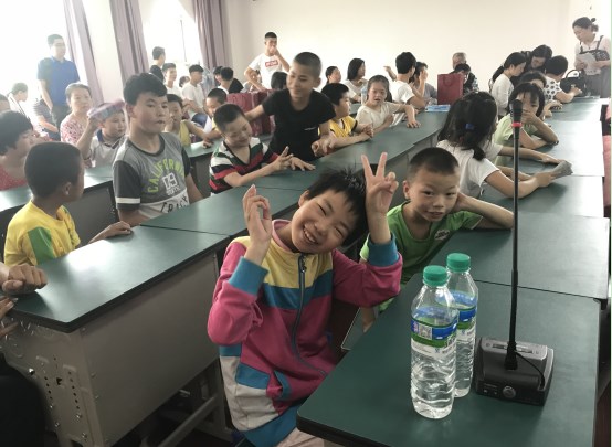 1527836553111585.jpg 關(guān)愛-3.jpg