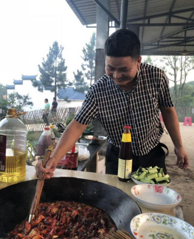 1528965541477781.png 拉近-2.png