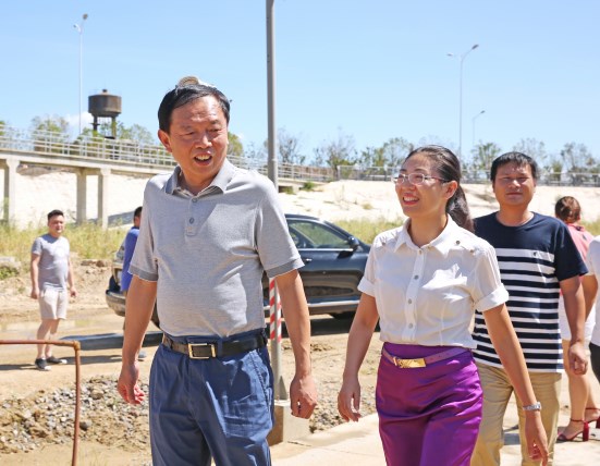 1534387200422399.jpg 鐘總慰問(wèn)-2.jpg